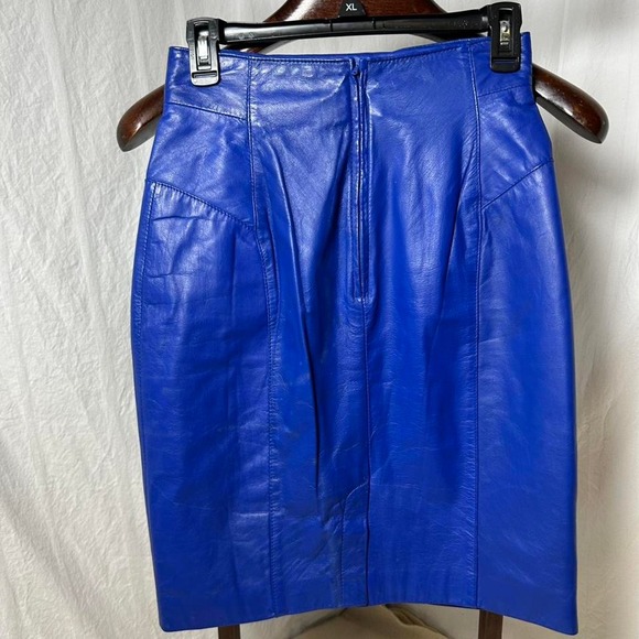 Vintage Chia Blue leather skirt High Waisted Womens Size 8 - Picture 2 of 3